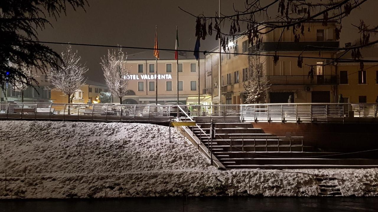 Hotel Valbrenta リーメナ エクステリア 写真